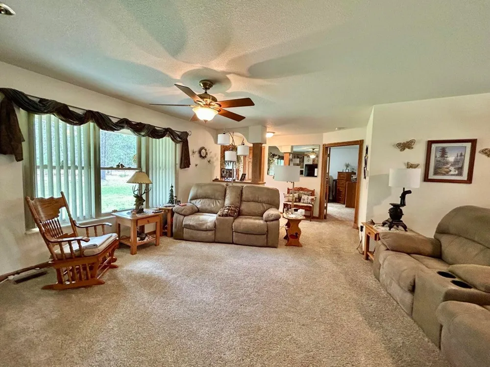 4260 W Dort Road Beaver Creek Township, MI 48653