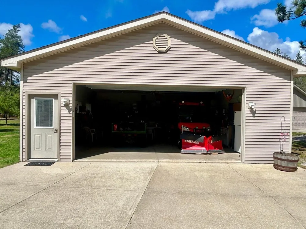 4260 W Dort Road Beaver Creek Township, MI 48653