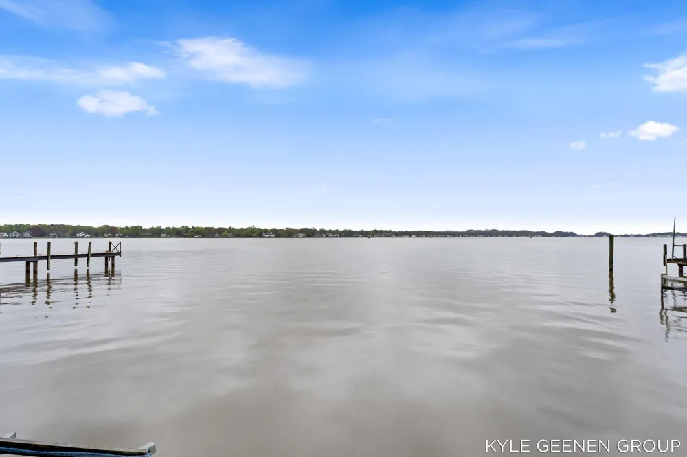 1418 Waukazoo Drive Park Township, MI 49424