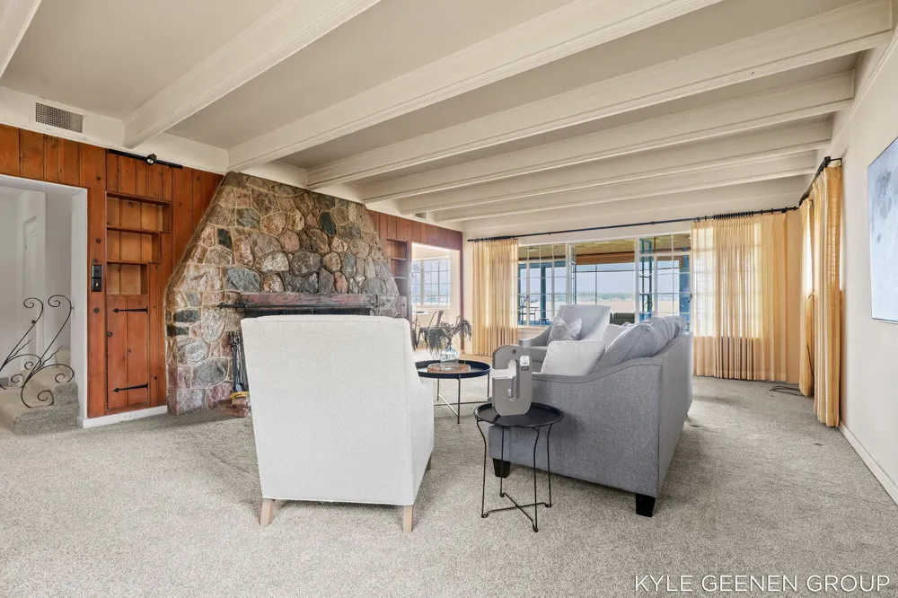 1418 Waukazoo Drive Park Township, MI 49424