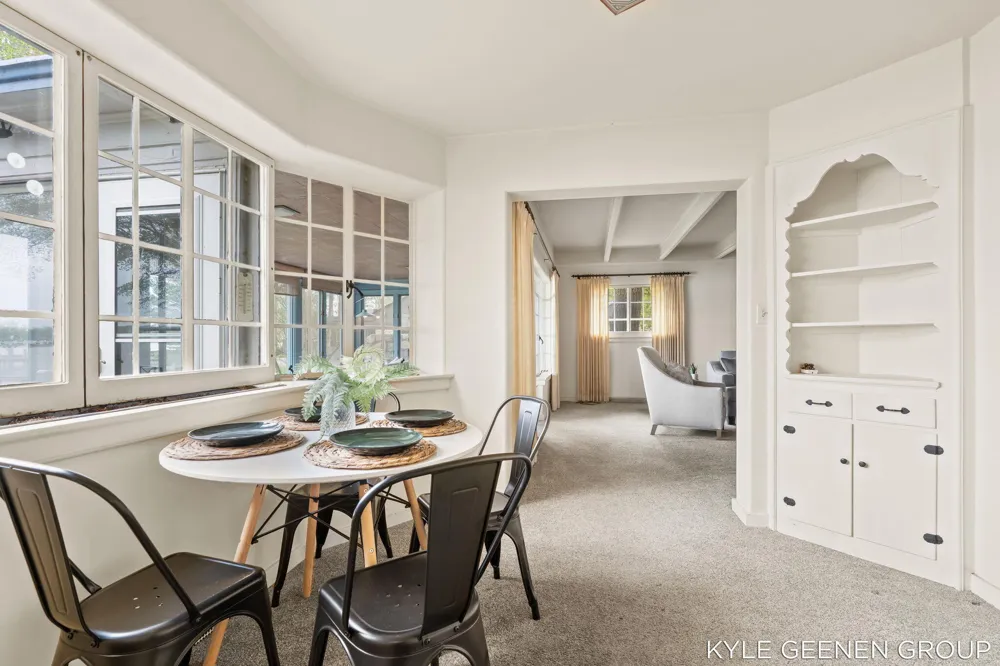 1418 Waukazoo Drive Park Township, MI 49424