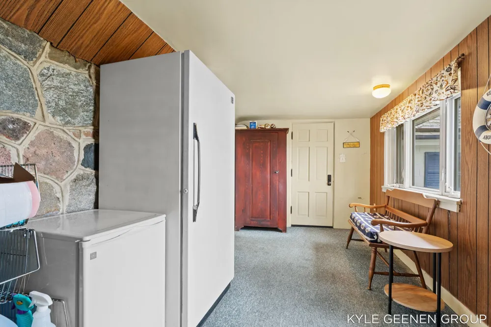 1418 Waukazoo Drive Park Township, MI 49424