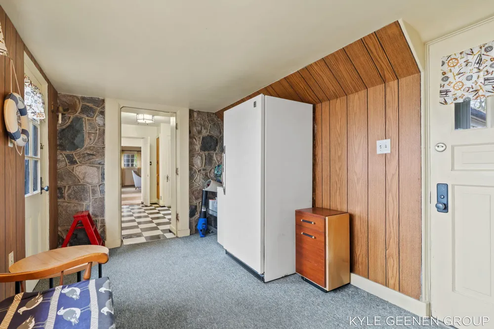 1418 Waukazoo Drive Park Township, MI 49424