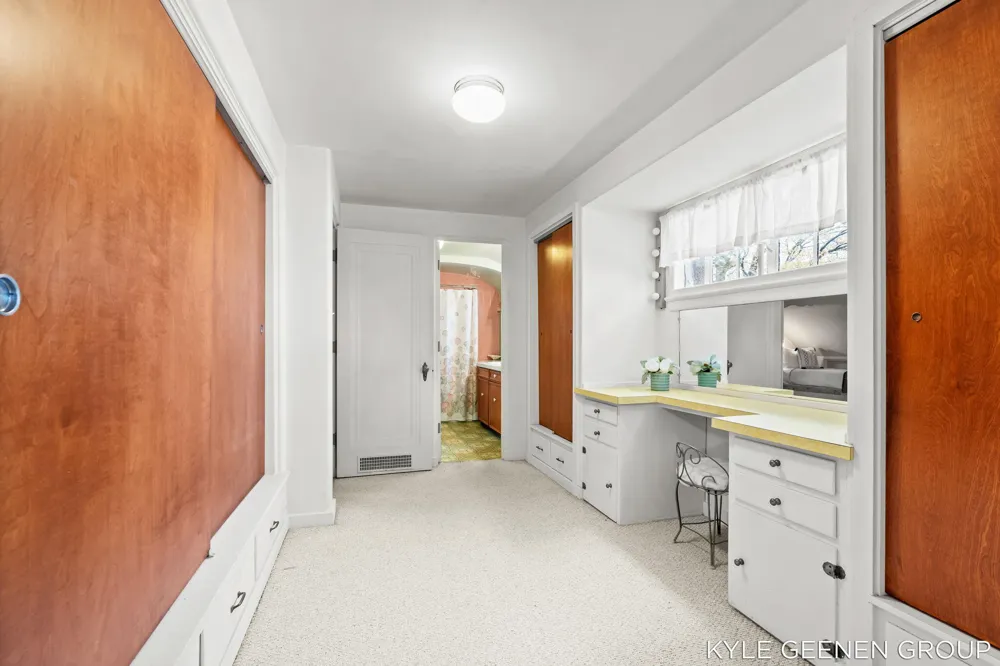 1418 Waukazoo Drive Park Township, MI 49424