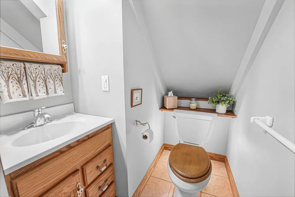 4923 Lakeview Drive Green Lake Township, MI 49643