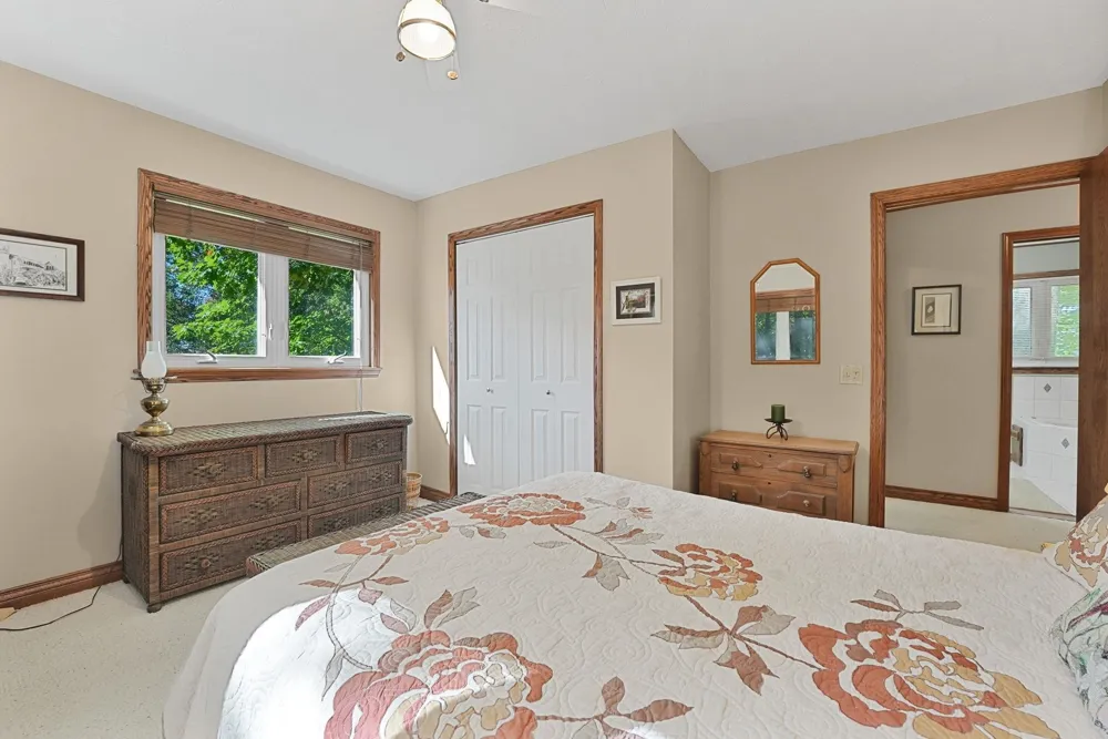 4923 Lakeview Drive Green Lake Township, MI 49643