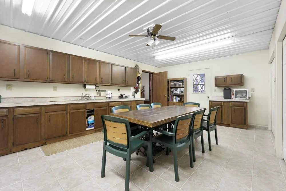 4923 Lakeview Drive Green Lake Township, MI 49643