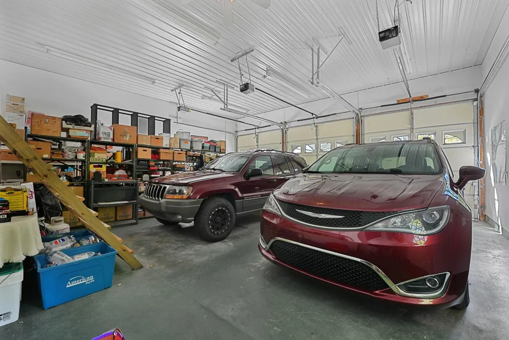 4923 Lakeview Drive Green Lake Township, MI 49643