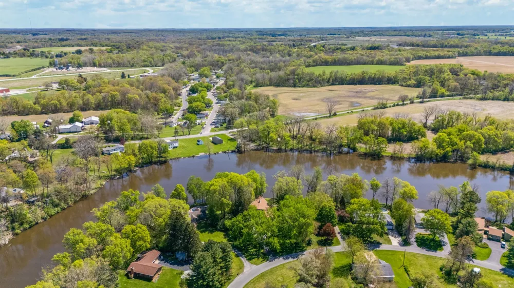 2135 Derfla Drive Royalton Township, MI 49085