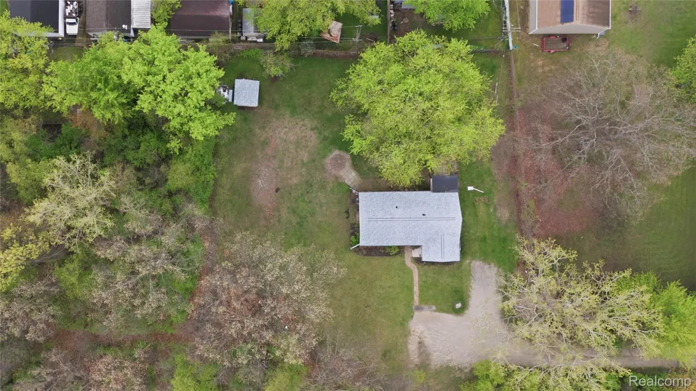 20052 Pine Street Brownstown Charter Township, MI 48183