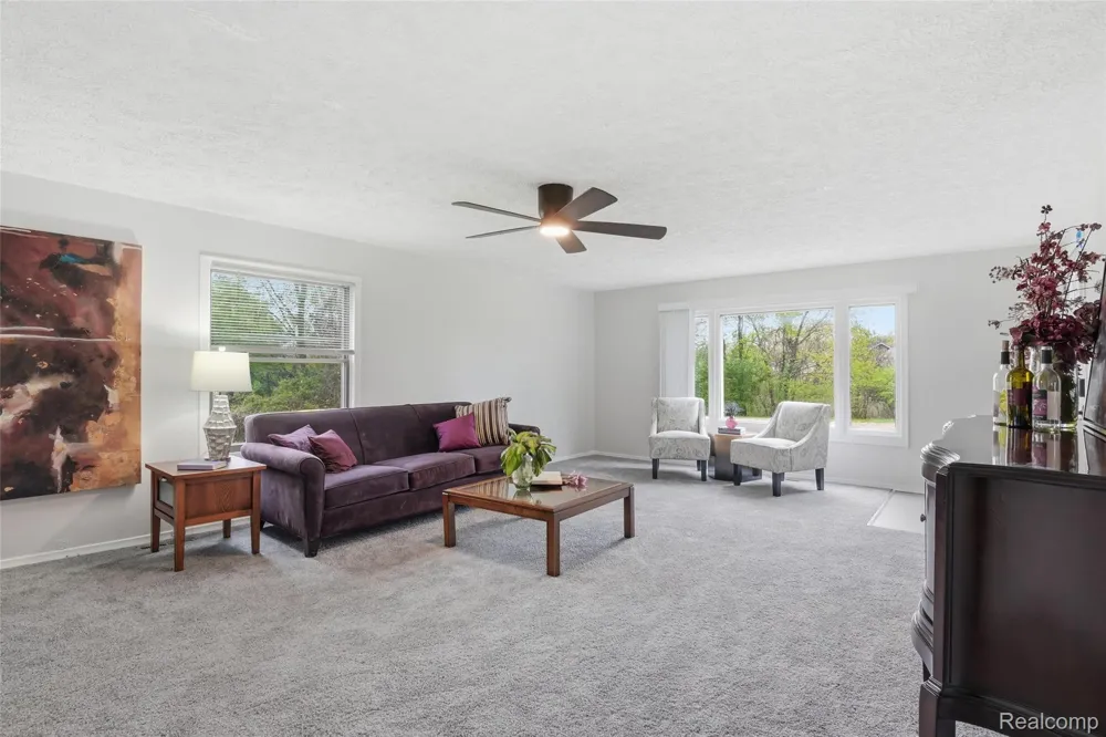20052 Pine Street Brownstown Charter Township, MI 48183