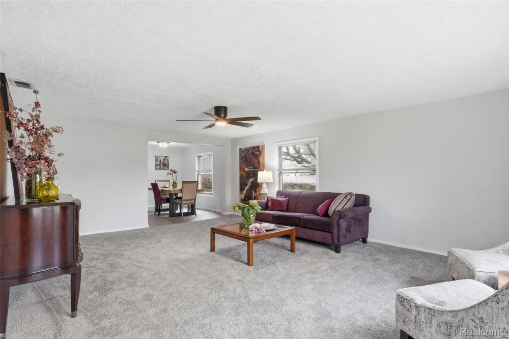 20052 Pine Street Brownstown Charter Township, MI 48183