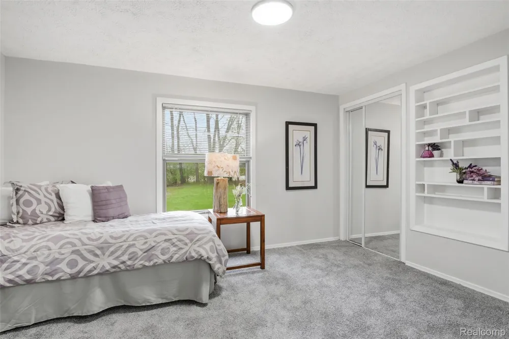 20052 Pine Street Brownstown Charter Township, MI 48183