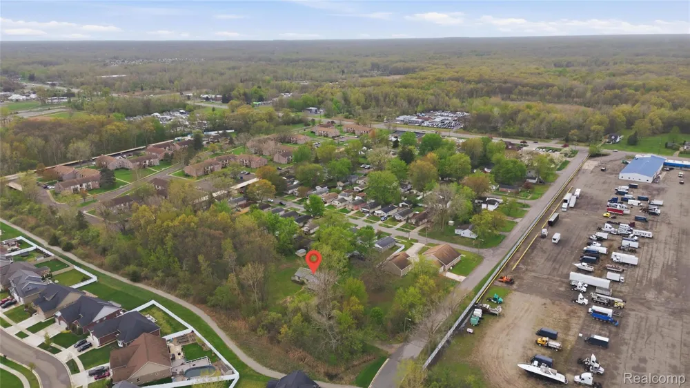 20052 Pine Street Brownstown Charter Township, MI 48183