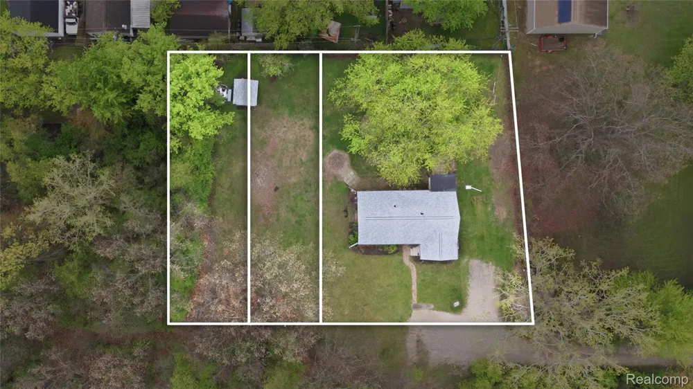 20052 Pine Street Brownstown Charter Township, MI 48183