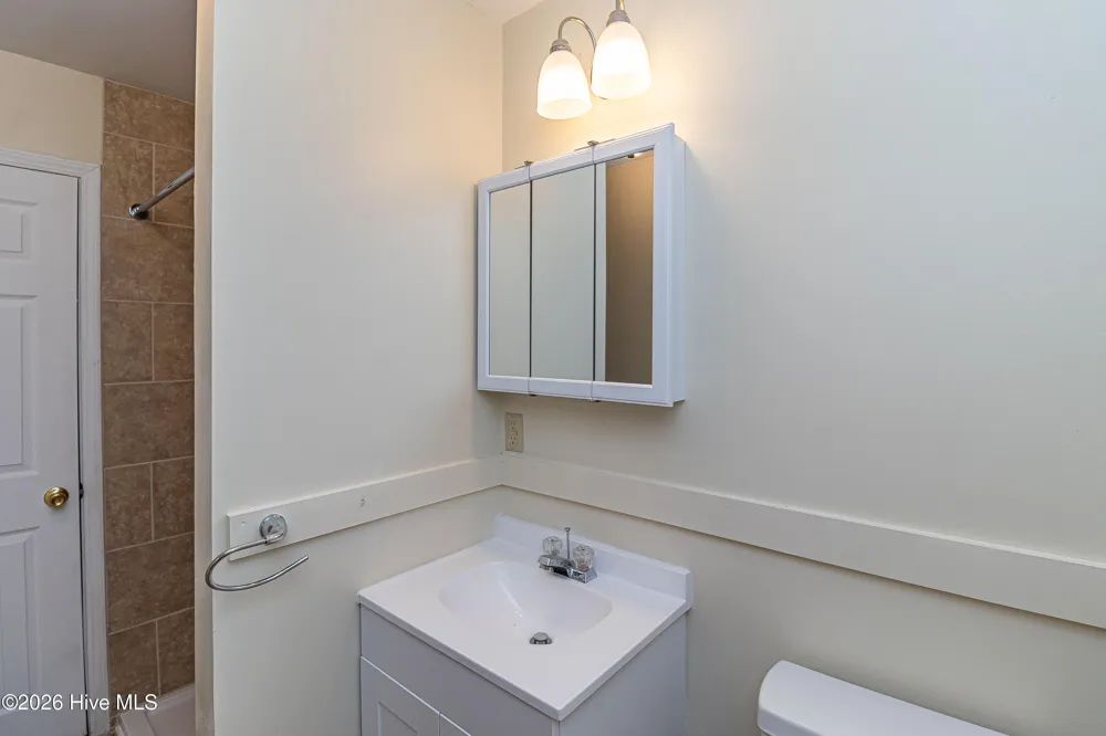 213 Oak Street Snow Hill, NC 28580