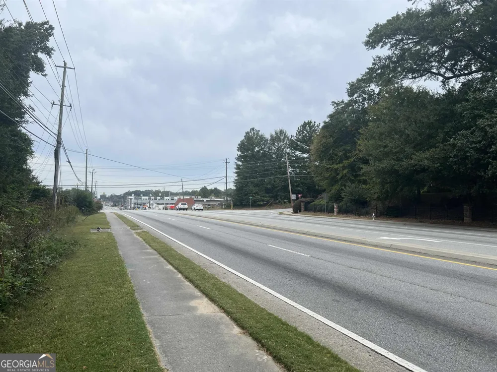 5596 Buford HWY Norcross, GA 30071