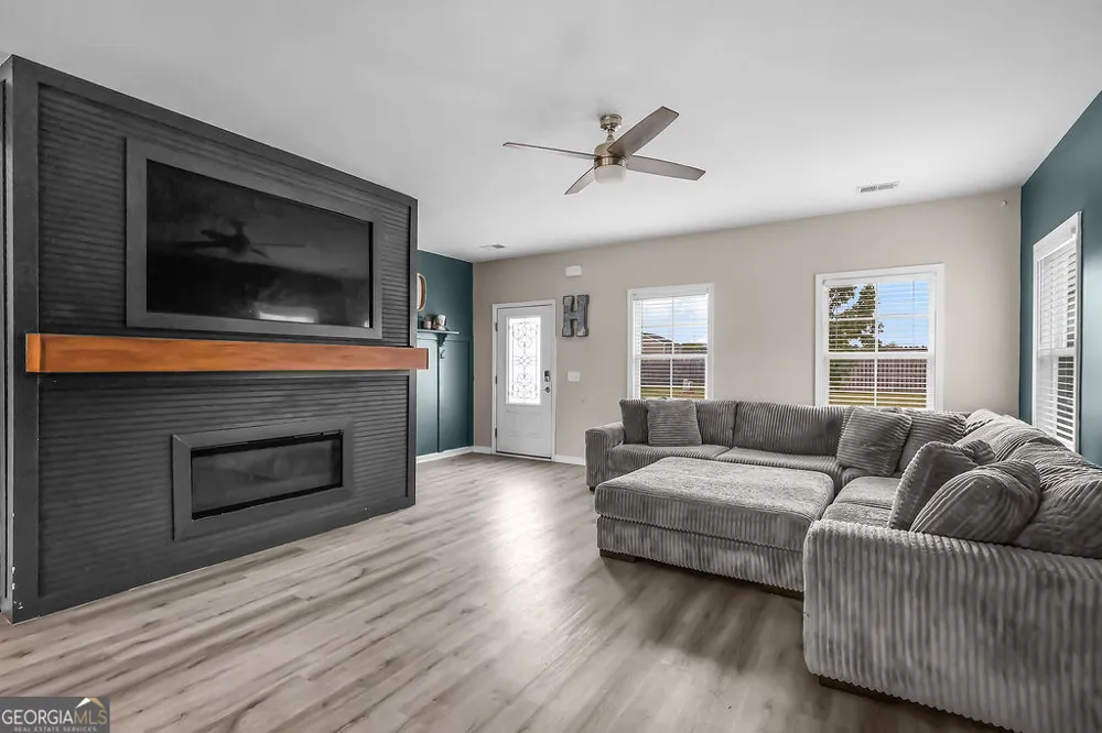 231 Caroline WAY Guyton, GA 31312