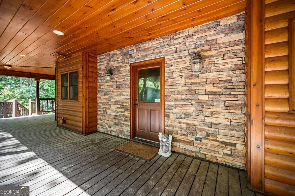 1150 Mountain High DR Mineral Bluff, GA 30559