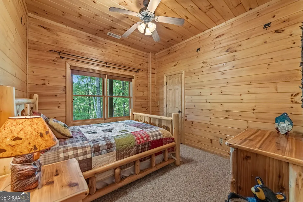 1150 Mountain High DR Mineral Bluff, GA 30559