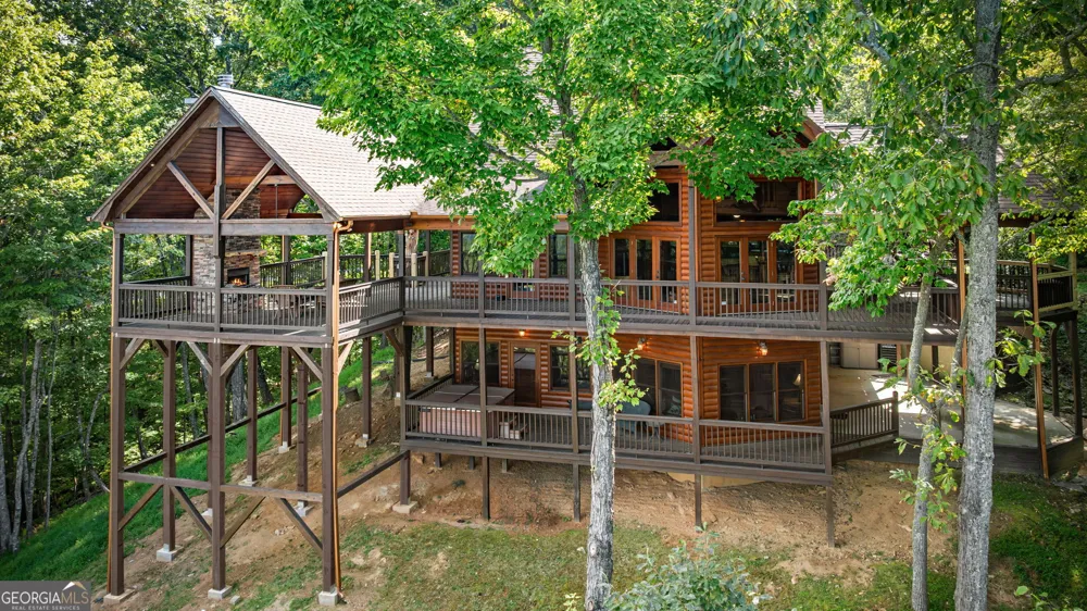 1150 Mountain High DR Mineral Bluff, GA 30559