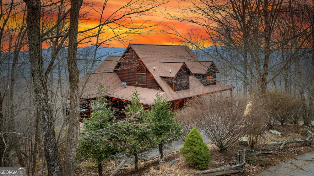 1150 Mountain High DR Mineral Bluff, GA 30559