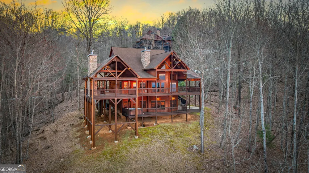 1150 Mountain High DR Mineral Bluff, GA 30559