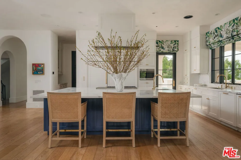 1475 E Mountain Drive Santa Barbara, CA 93108