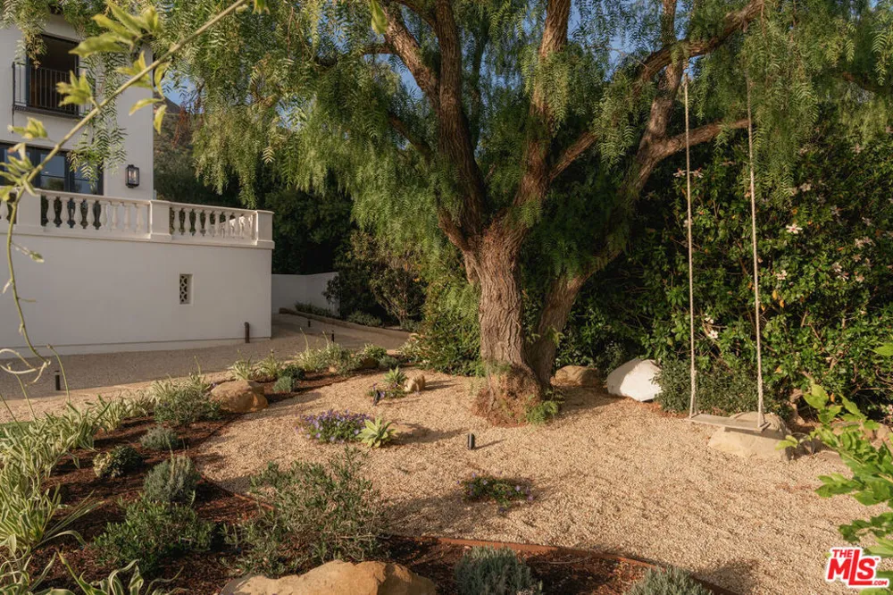 1475 E Mountain Drive Santa Barbara, CA 93108