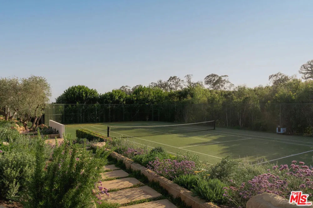 1475 E Mountain Drive Santa Barbara, CA 93108