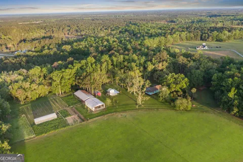 1151 Harry Lindsay RD