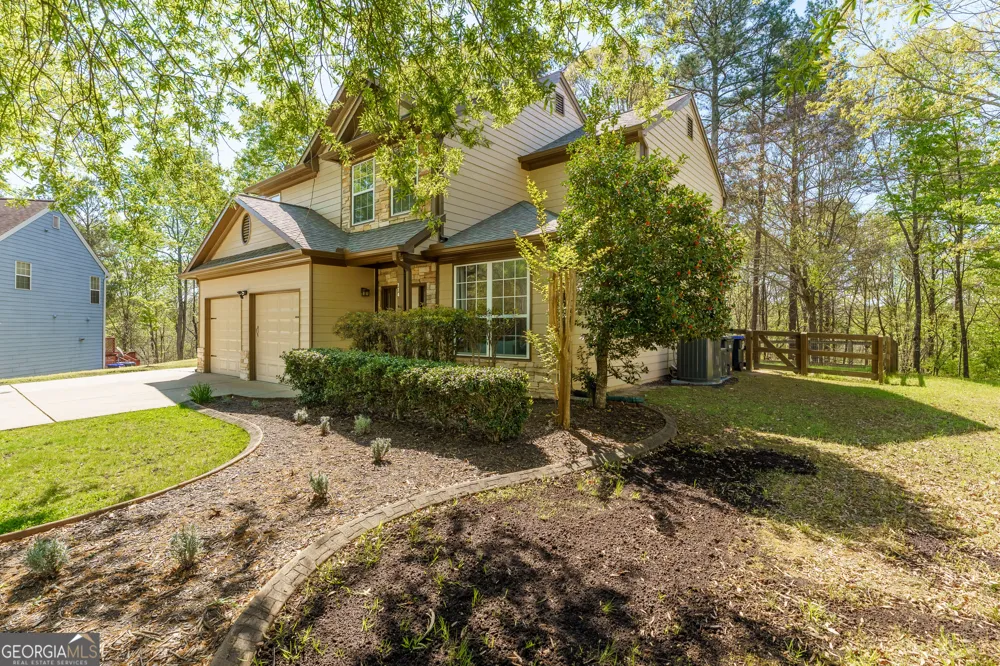 774 Weller PATH Sugar Hill, GA 30518