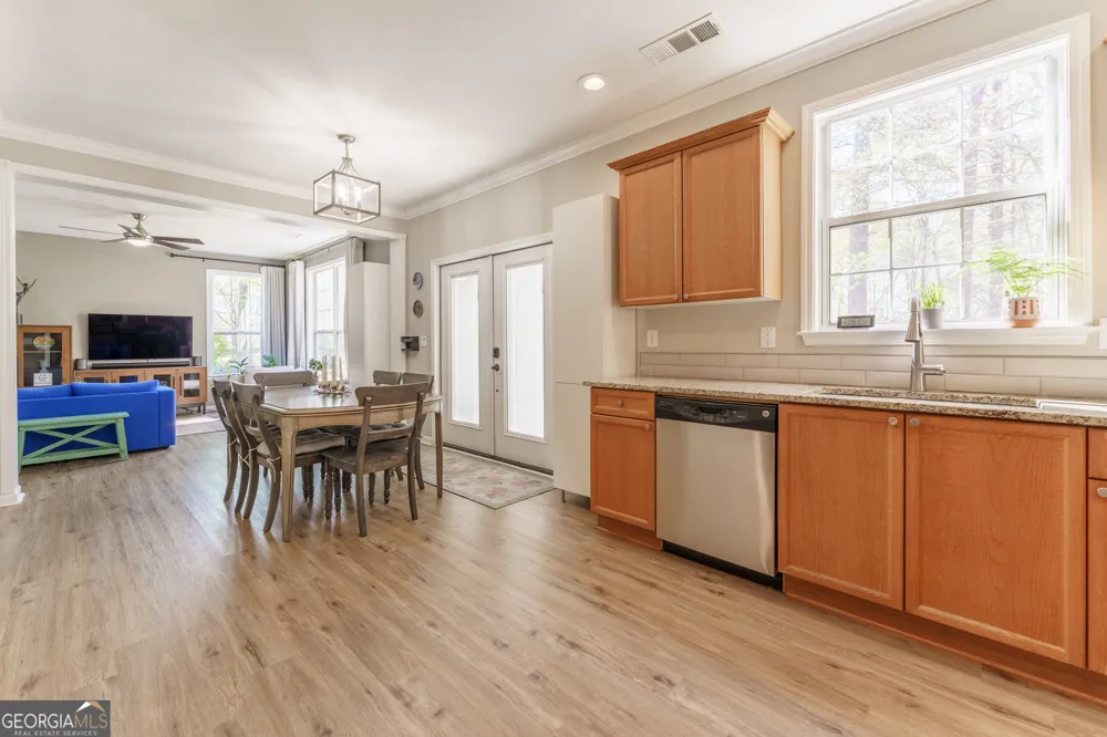774 Weller PATH Sugar Hill, GA 30518