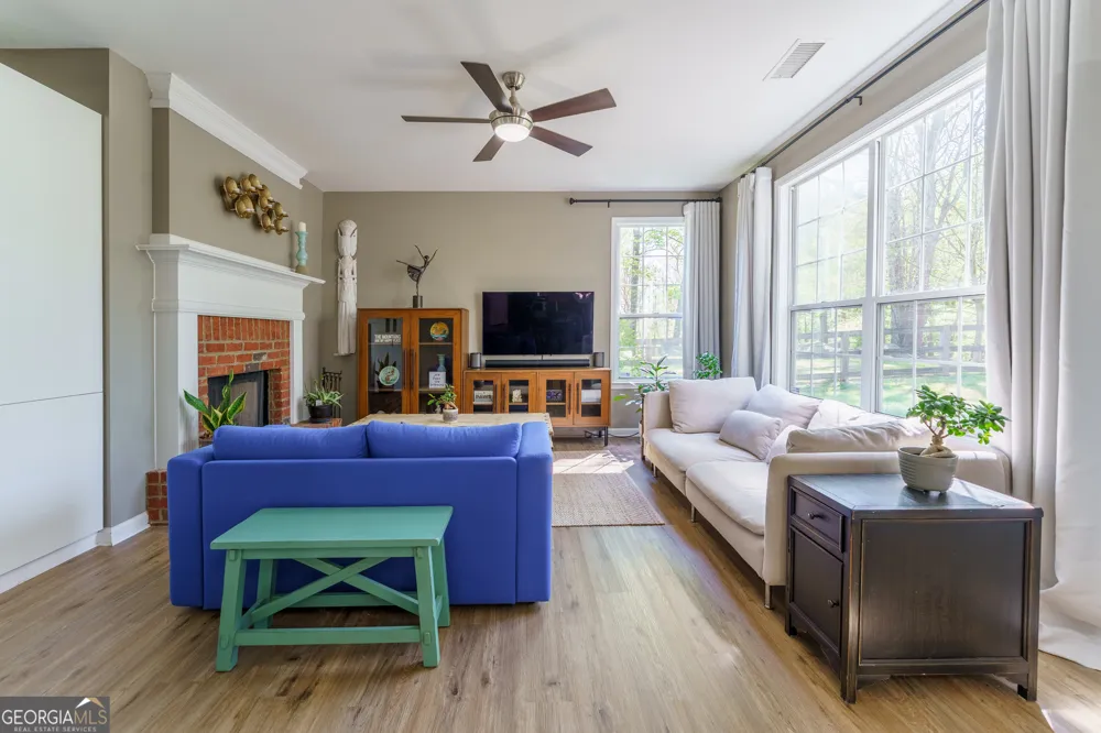 774 Weller PATH Sugar Hill, GA 30518