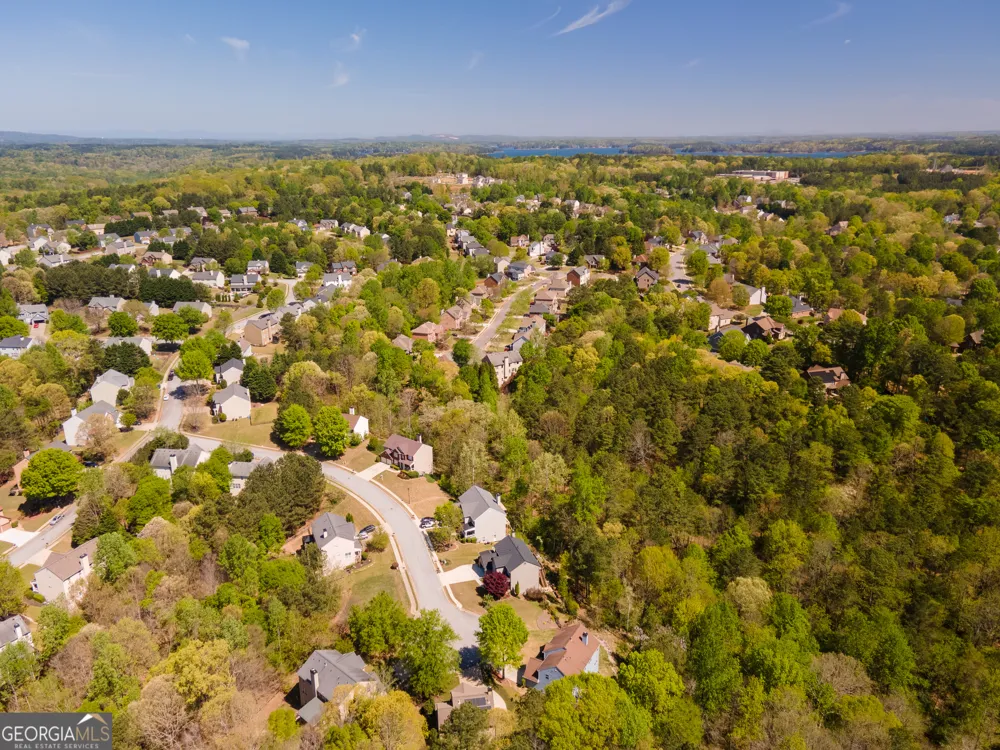 774 Weller PATH Sugar Hill, GA 30518