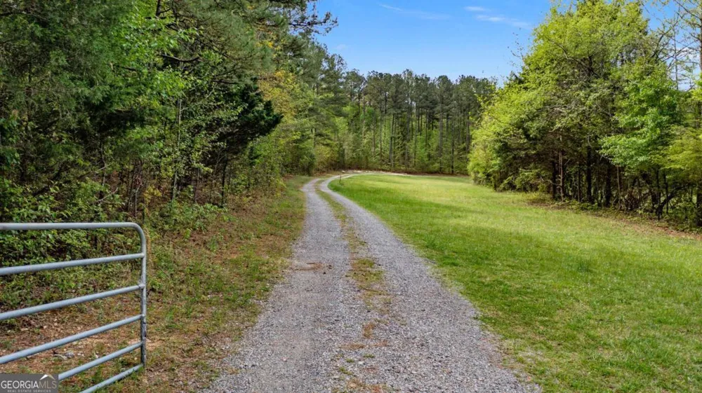 600 Taylorsville RD Aragon, GA 30104