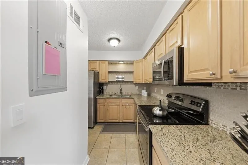 225 Triumph DR NW Atlanta, GA 30327