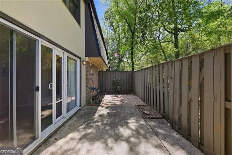 225 Triumph DR NW Atlanta, GA 30327