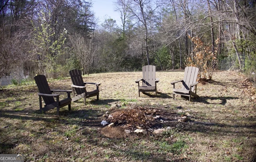 331 Blue Arrow LN Mineral Bluff, GA 30559
