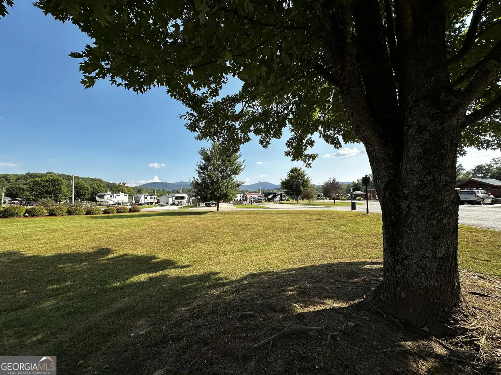 410 Mountain Creek RD Blairsville, GA 30512