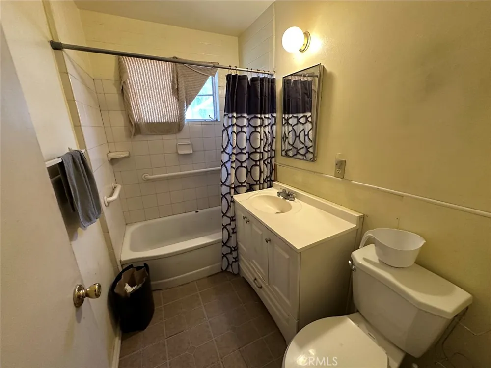 10396 Mountain View Loma Linda, CA 92354