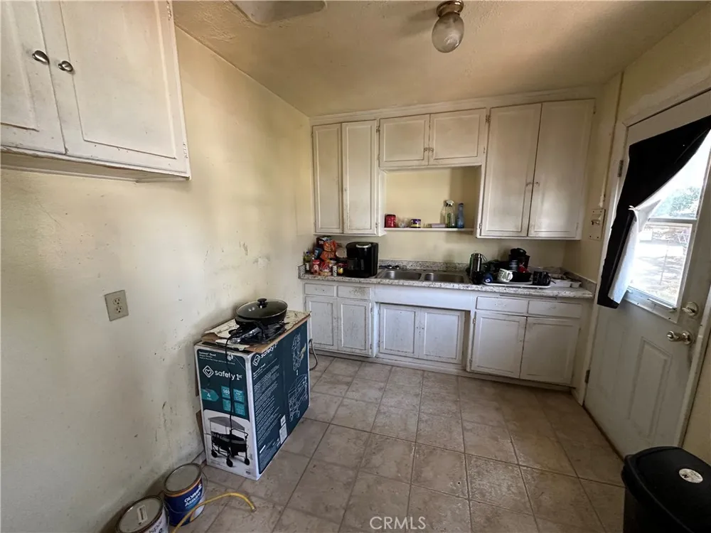 10396 Mountain View Loma Linda, CA 92354