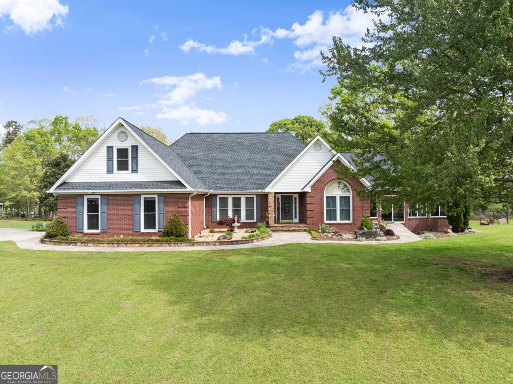 4841 Cobb Griffin RD Gillsville, GA 30543