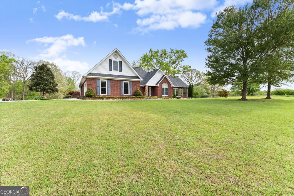 4841 Cobb Griffin RD Gillsville, GA 30543