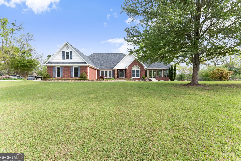 4841 Cobb Griffin RD Gillsville, GA 30543