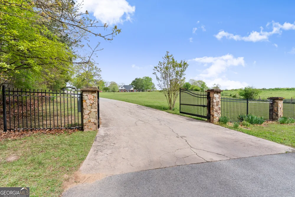 4841 Cobb Griffin RD Gillsville, GA 30543