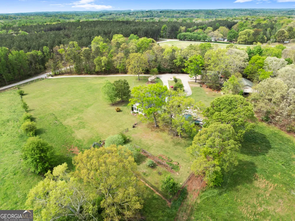 4841 Cobb Griffin RD Gillsville, GA 30543