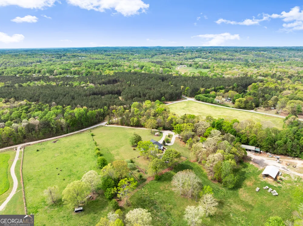 4841 Cobb Griffin RD Gillsville, GA 30543