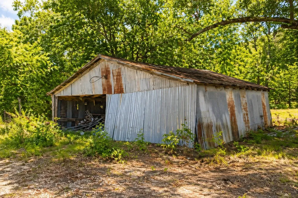 479 County Road 27450 Honey Grove, TX 75477