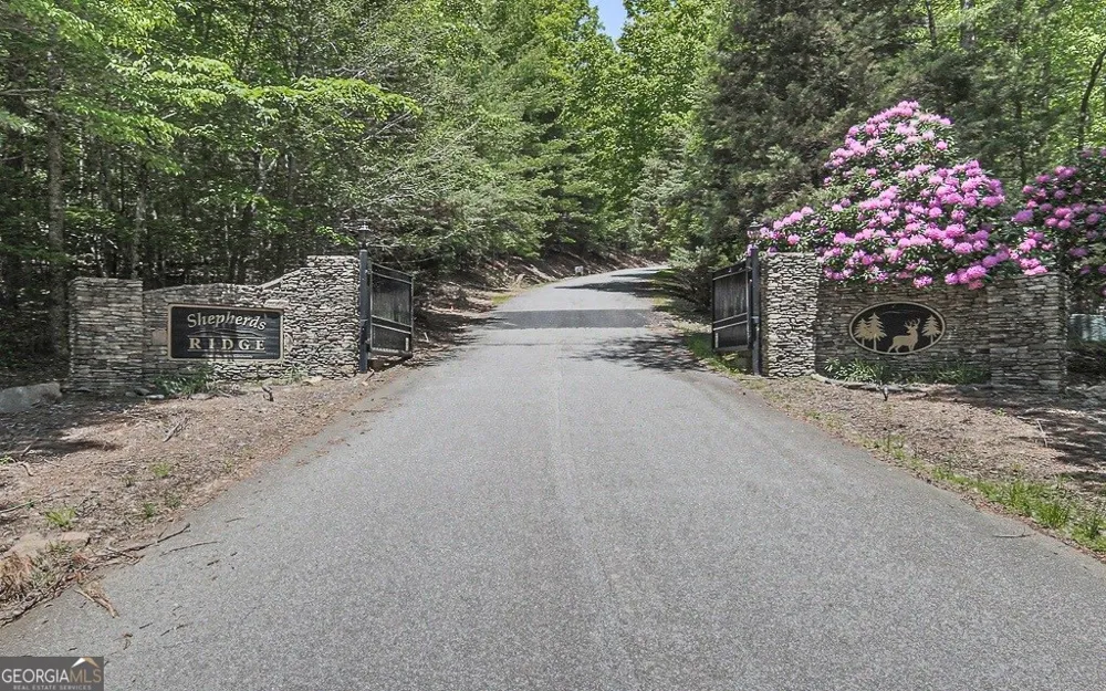 366 Shepherds WAY Morganton, GA 30560